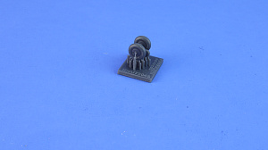 Additions (3D resin printing) 1/72 Yak-1 wheels late under load (KepModels) 