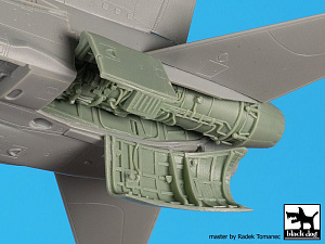 Additions (3D resin printing) 1/72 McDonnell F-4J Phantom engines (designed to be used with Academy kits) 