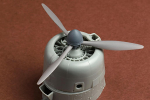 Additions (3D resin printing) 1/48 Douglas SBD-1/3 Dauntless Propeller set (with hub) Includes cast resin blades and 3D printed hub (w/ spinner)