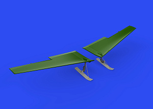 Additions  (3D resin printing) 1/48 Zlin Z-126/226 landing gear skis (designed to be with Eduard kits) 