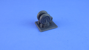 Additions (3D resin printing) 1/32 Yak-1 wheels early under load (KepModels) 