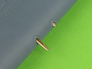 Aircraft detailing sets (brass) 1/48 Grumman F4F-3 Wildcat EARLY (pre-war) - .50 Browning gun barrels with oblong holes & early Pitot Tube