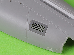 Aircraft detailing sets (resin) 1/48 P-51 Mustang - carburator air filter cover - standard holed type (Arma Hobby)