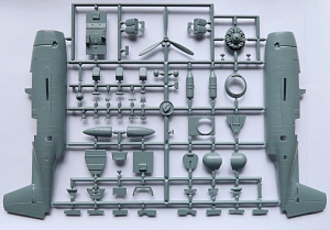 Model kit 1/72 Grumman TBM-3R Avenger (Sword)