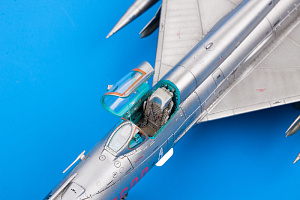 Model kit 1/72 Mikoyan MiG-21MF interceptor Profipack edition (Eduard kits)