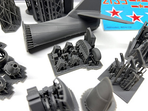 Model kit (3D resin printing) 1/32 MiG-9 fighter jet (KepModels)