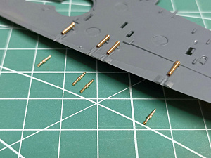 Aircraft detailing sets (brass) 1/48 Supermarine Spitfire Mk.I early - Browning .303 with flash hider barrel tips and early gunsight (designed to be used with Eduard kits) 