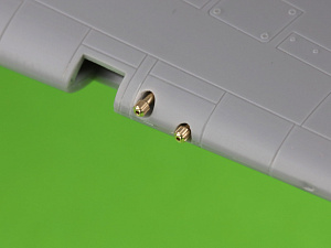 Aircraft detailing sets (brass) 1/72 Hawker Hurricane Mk.IIb - Browning .303 cal barrel tips & bead sight mount 