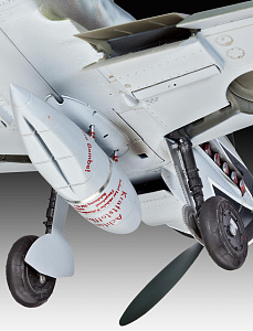 Model kit 1/32 Messerschmitt Bf-109G-10 Erla (Revell)