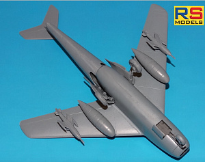 Model kit 1/48 Messerschmitt P.1101 (RS Models)