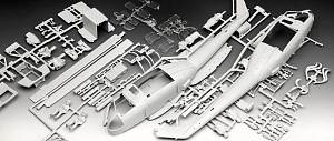 Model kit 1/32 Bell UH-1D 'Goodbye Huey' (Revell)