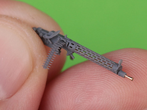 Aircraft detailing sets (resin) 1/48 German WW I machine gun Spandau LMG 08/15 (2 pcs) - with LONG charging handle - complete guns incl. 3D resin & brass parts