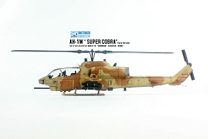 Model kit 1/72 Bell AH-1W Super Cobra (early version) (Dream Model) 