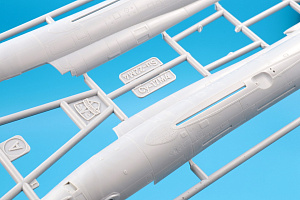 Model kit 1/72 Sukhoi Su-22M4 (Modelsvit) (Modelsvit)