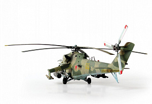 Model kit 1/72 Soviet Attack Helicopter Mil Mi-24V/VP (Zvezda)