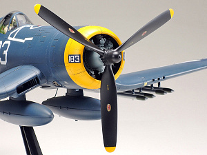 Model kit 1/32 Vought F4U-1D Corsair (Tamiya)