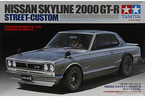 Model kit 1/24 Skyline 2000 GT-R SC (Tamiya)