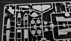 Model kit 1/72 Messerschmitt Me-262A-1a "White 3" (W.Nr. 500071) (Arma Hobby)
