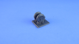 Additions (3D resin printing) 1/32 Yak-1 wheels late under load (KepModels) 