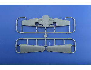 Model kit 1/48 Messerschmitt Bf-109F-4 ProfiPACK edition (Eduard kits)