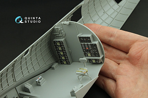 Boeing B-17G Radio operator's compartment. 3D-Printed & coloured Interior on decal paper (HK models)