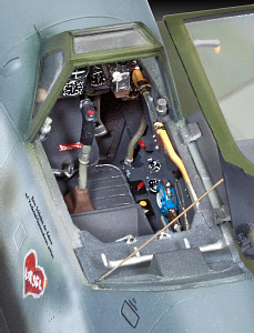 Model kit 1/32 Messerschmitt Bf-109G-10 Erla (Revell)
