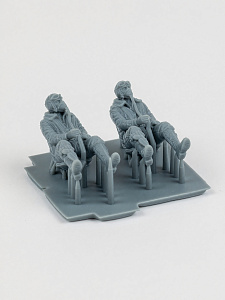 Addition (resin) 1/72 Sitting German pilots, WWII (2 figures) (SX-Art)