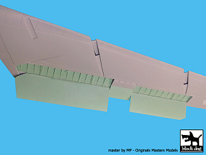 Additions (3D resin printing) 1/72 Boeing B-52G Stratofortress wing flaps (designed to be used with Italeri kits) 