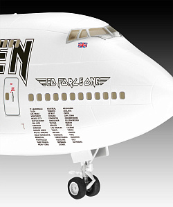 Model kit 1/144 Boeing 747-400 Iron Maiden "Ed Force One" (Revell)