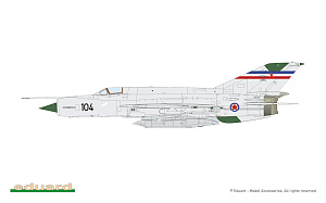 Model kit 1/72 Mikoyan MiG-21R (Eduard kits)