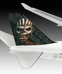 Model kit 1/144 Boeing 747-400 Iron Maiden "Ed Force One" (Revell)