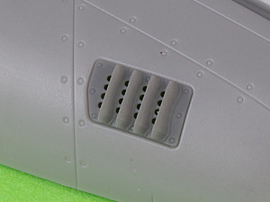 Aircraft detailing sets (resin) 1/72 P-51 Mustang - carburator air filter cover - RAF louvred type - version B (Arma Hobby)