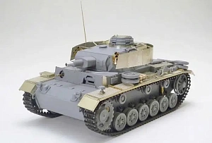Model kit 1/35 German Pz.Kpfw.III Ausf.N (w/ Aber Photo-Etched & Metal Gun Barrel) (Tamiya)