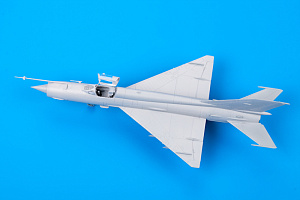 Model kit 1/72 Mikoyan MiG-21MF interceptor Profipack edition (Eduard kits)