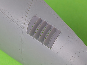 Aircraft detailing sets (resin) 1/32 P-51 Mustang - carburator air filter cover - RAF louvred type - version B (designed to be used with Tamiya kits)