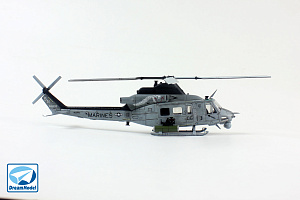 Model kit 1/72 UH-1Y Venom (Dream Model) 