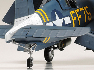 Model kit 1/32 Vought F4U-1D Corsair (Tamiya)